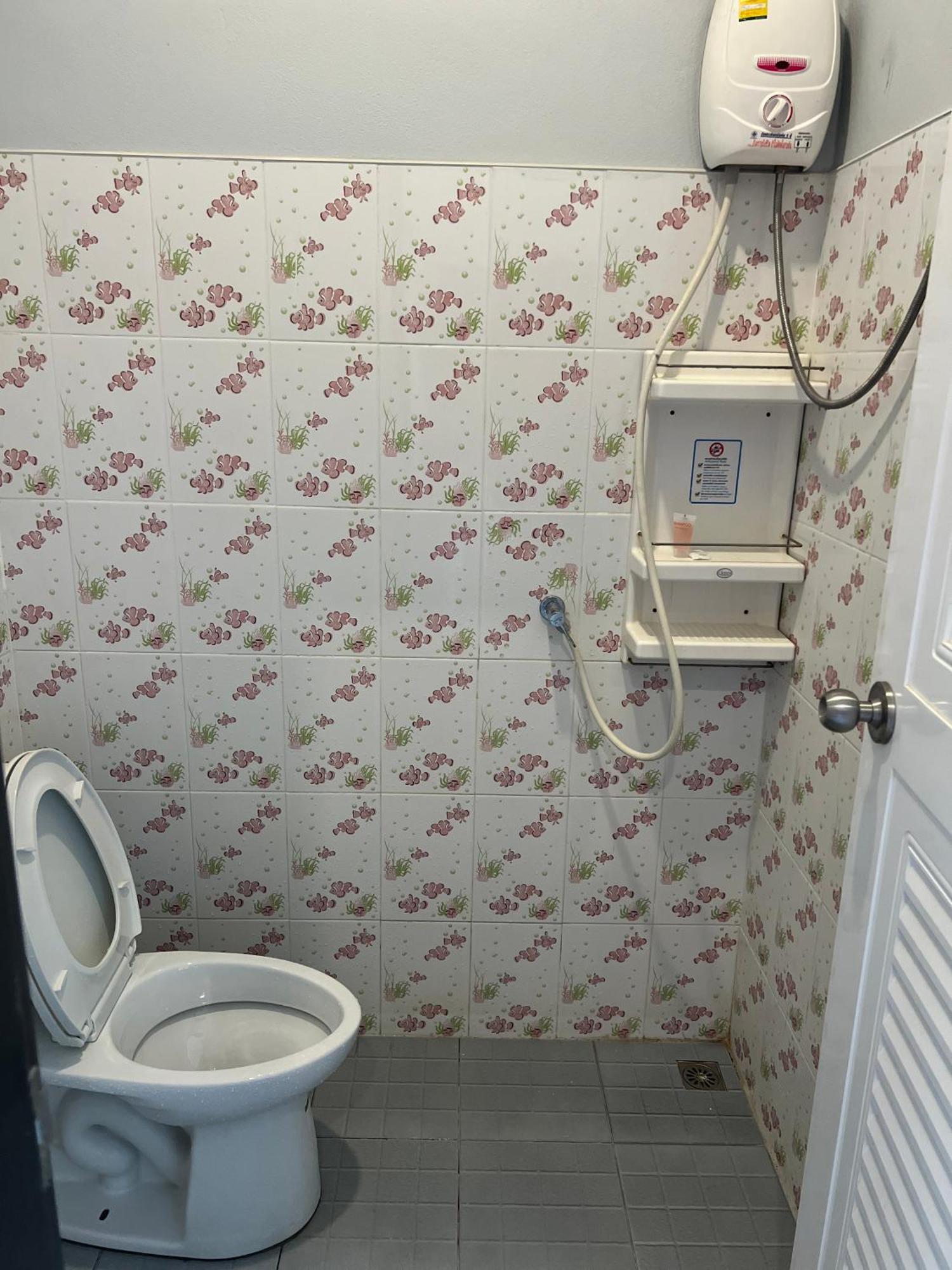 Nare Guest House 란타섬 외부 사진