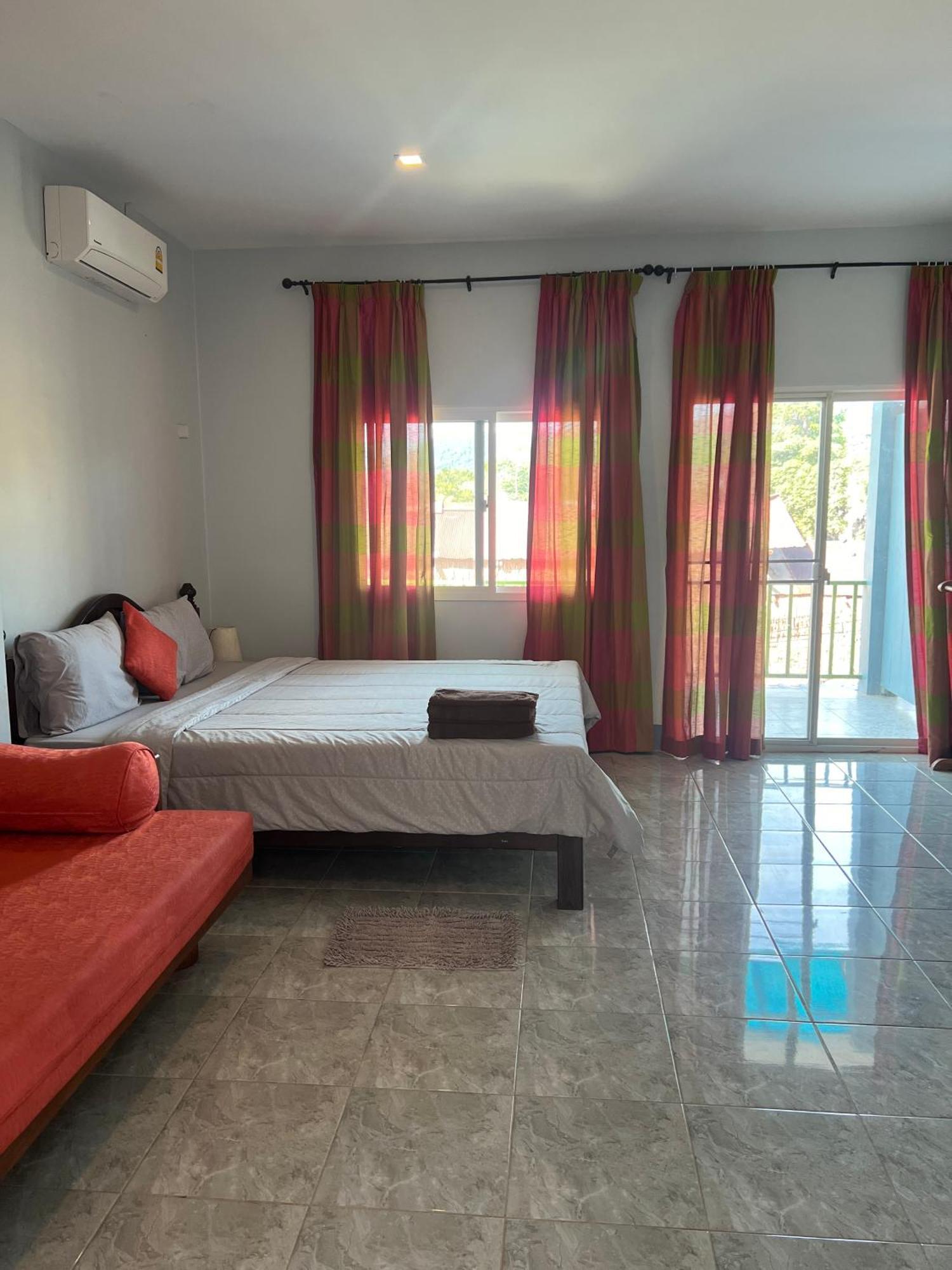 Nare Guest House 란타섬 외부 사진